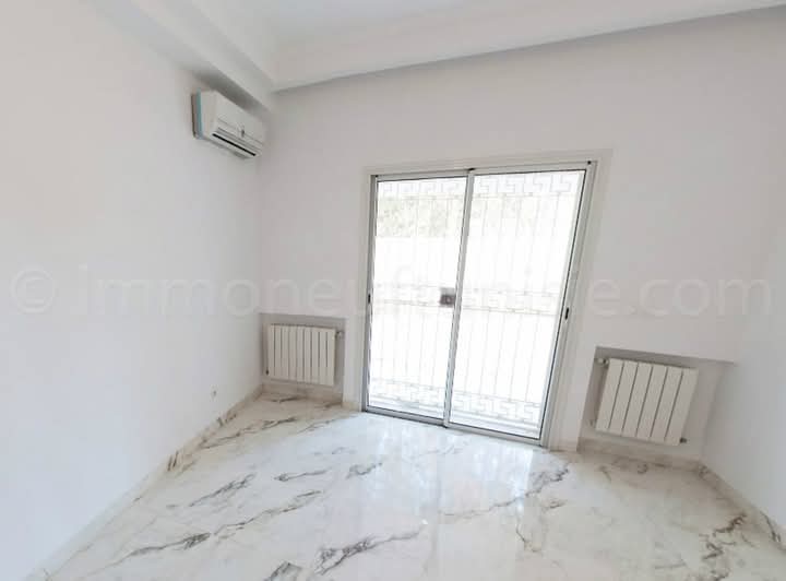La Soukra Chotrana 2 Vente Appart. 3 pices Coquet appartement