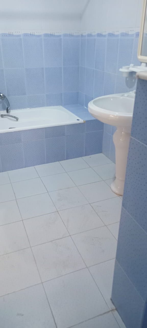 Raoued Cite Ennkhilet Location Appart. 2 pices Etage de villa