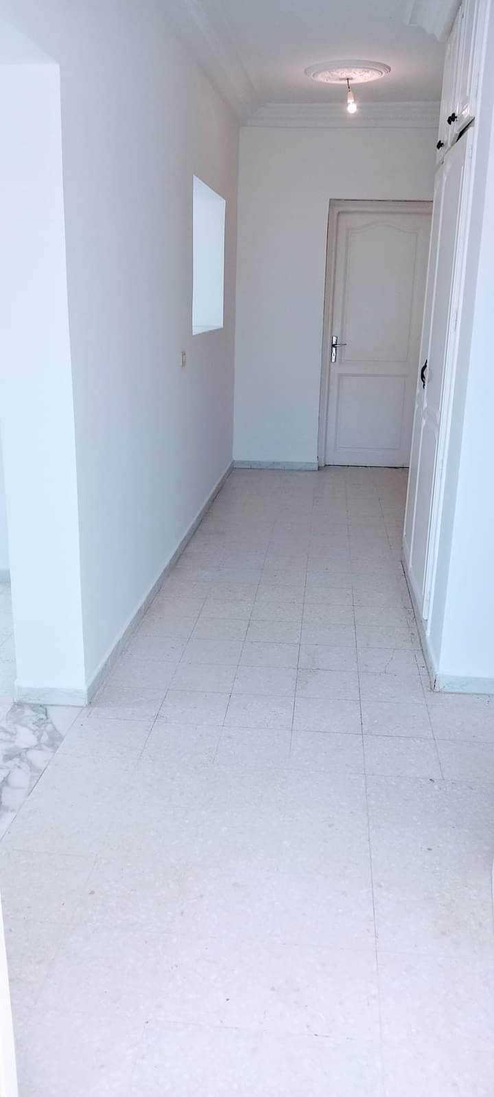 Raoued Cite Ennkhilet Location Appart. 2 pices Etage de villa