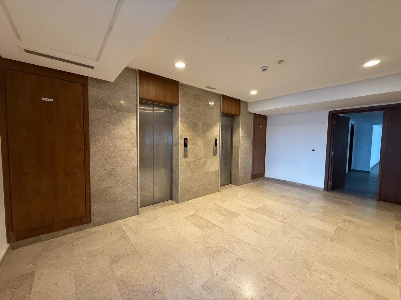 Bab Bhar Republique Bureaux & Commerces Surfaces Open sapce 451m2  mohamed 5