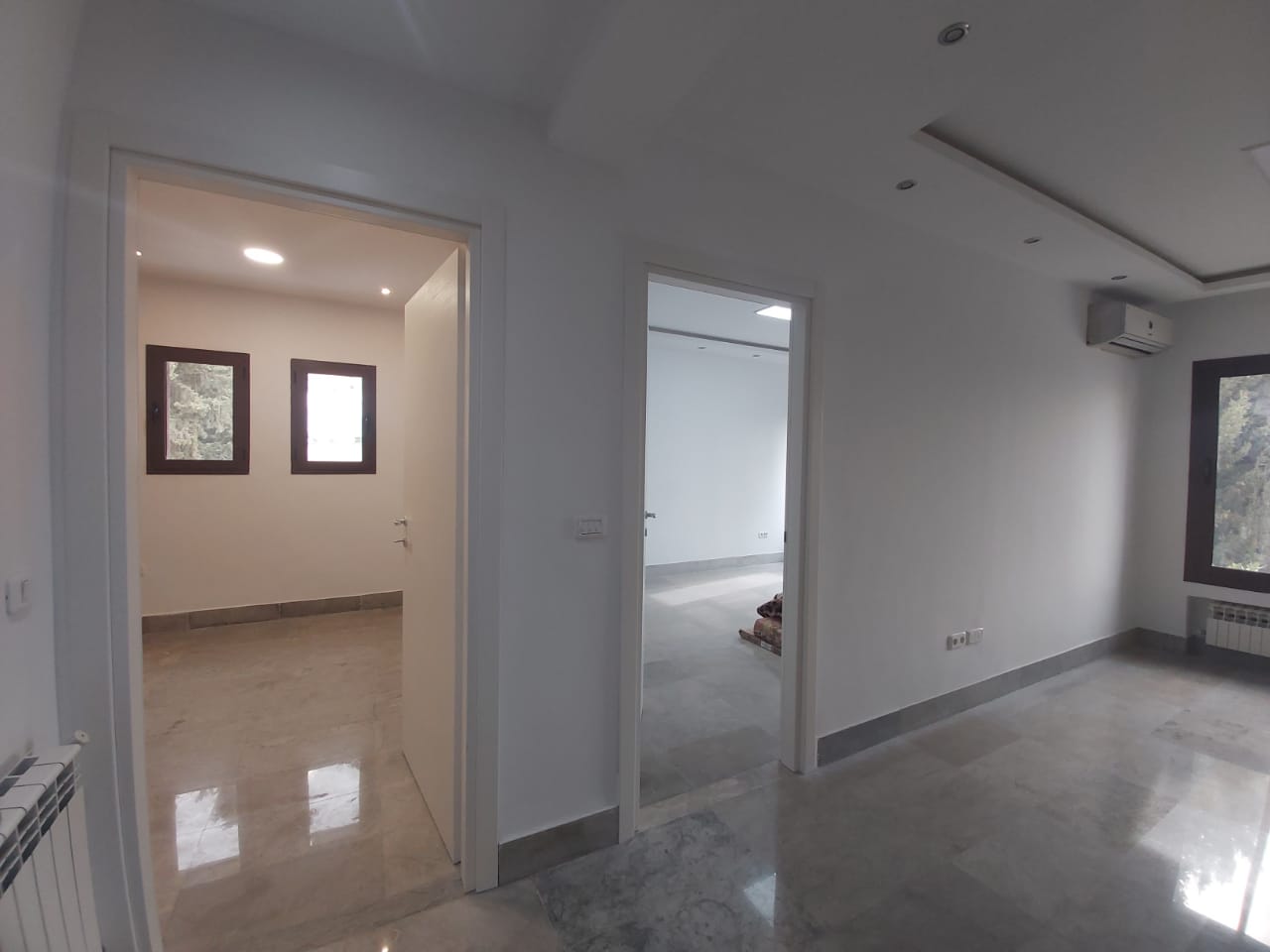 Ariana Ville El Menzah 6 Location Appart. 3 pices Bureau hall plus 3 espace