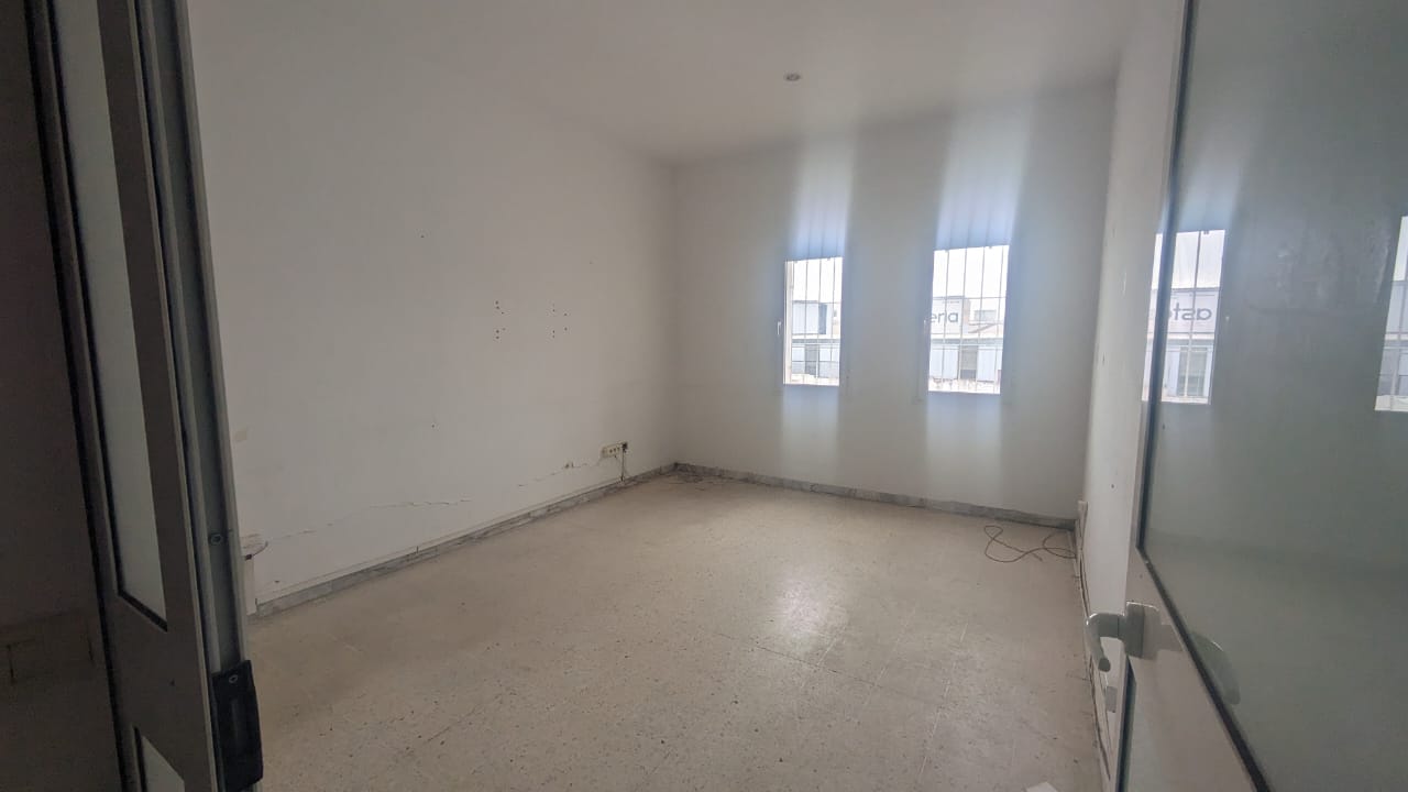La Soukra Charguia 1 Location Appart. 4 pices Bureau 5 espace