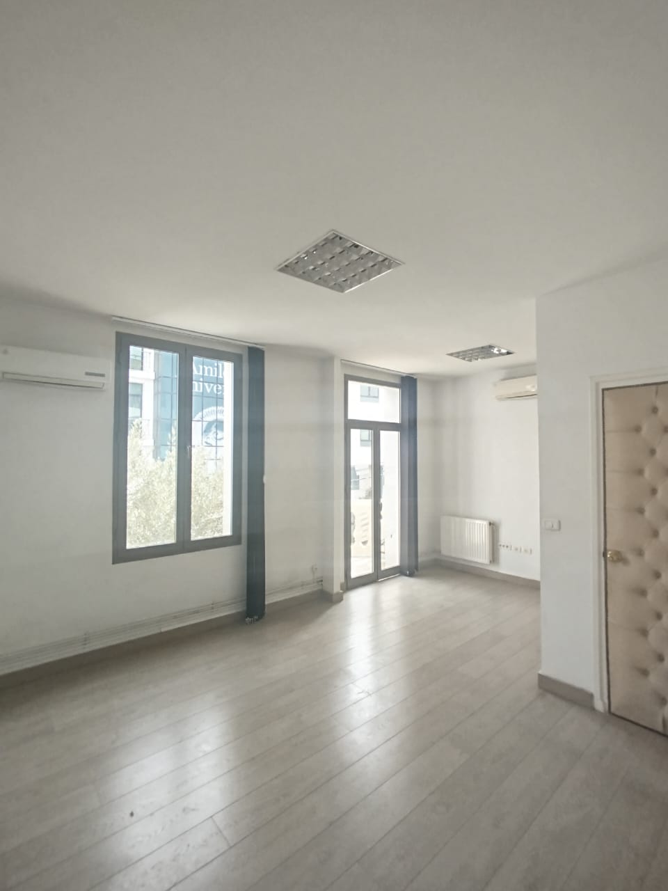Cite El Khadra Kheireddine Pacha Location Appart. 5 pices+ Bureau 5 espaces  cit jardin