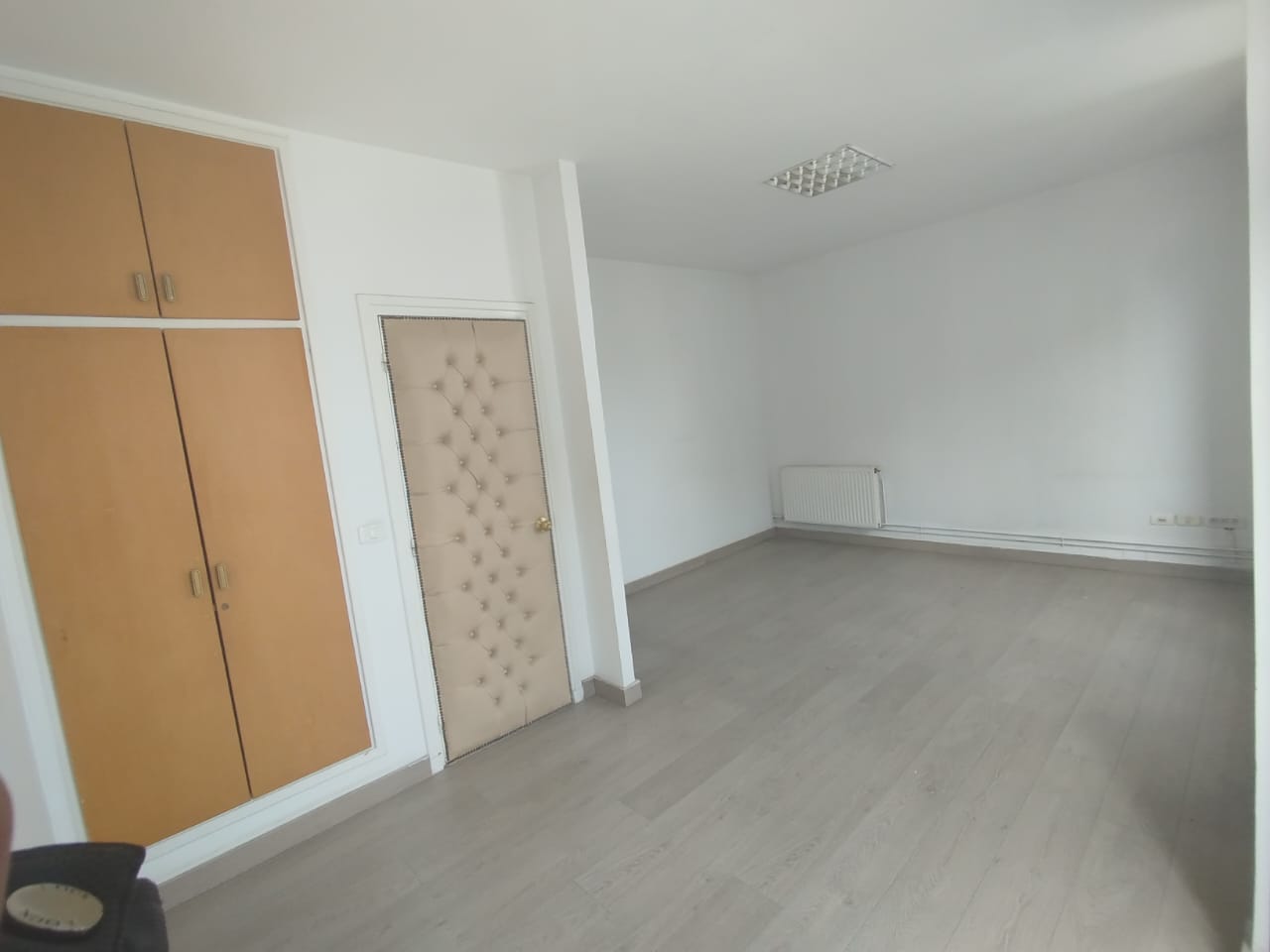 Cite El Khadra Kheireddine Pacha Location Appart. 5 pices+ Bureau 5 espaces  cit jardin