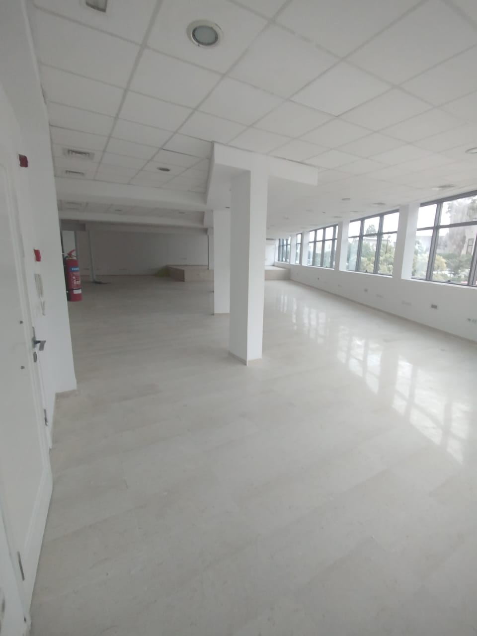 Bab Bhar Montplaisir Bureaux & Commerces Surfaces Un open space a cit jardin