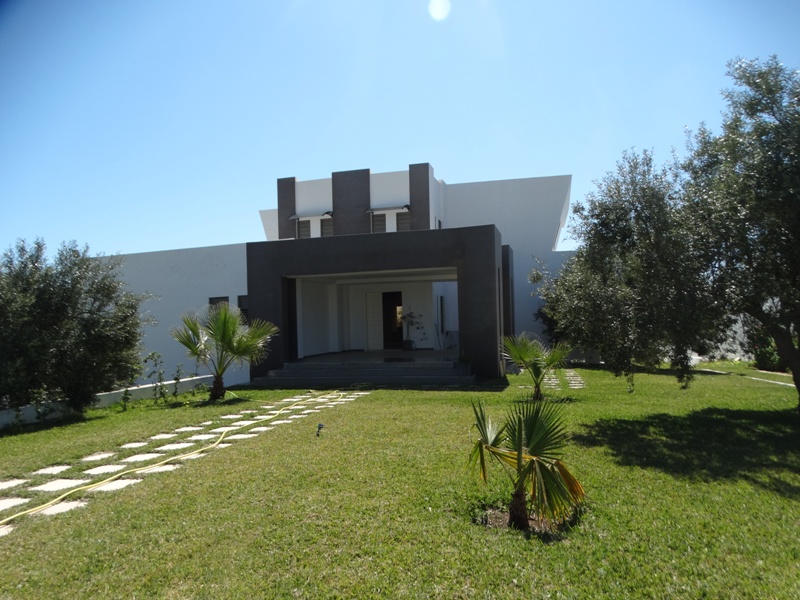 Hammamet Hammamet Vente Appart. 4 pices Villa somptueuse rf v1098