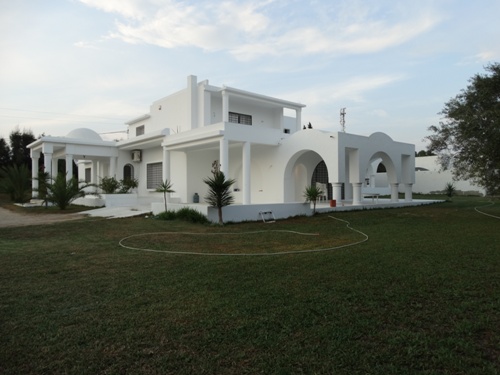 Hammamet Hammamet Vente Appart. 4 pices Villa younan 2 rf v1214