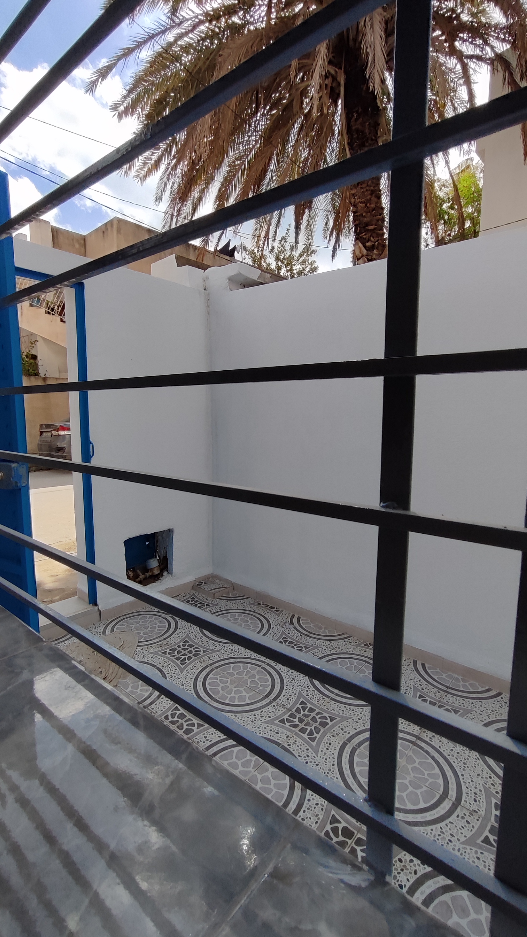 La Marsa El Aouina Location Appart. 1 pice Studio au re de chausse a l'aouina