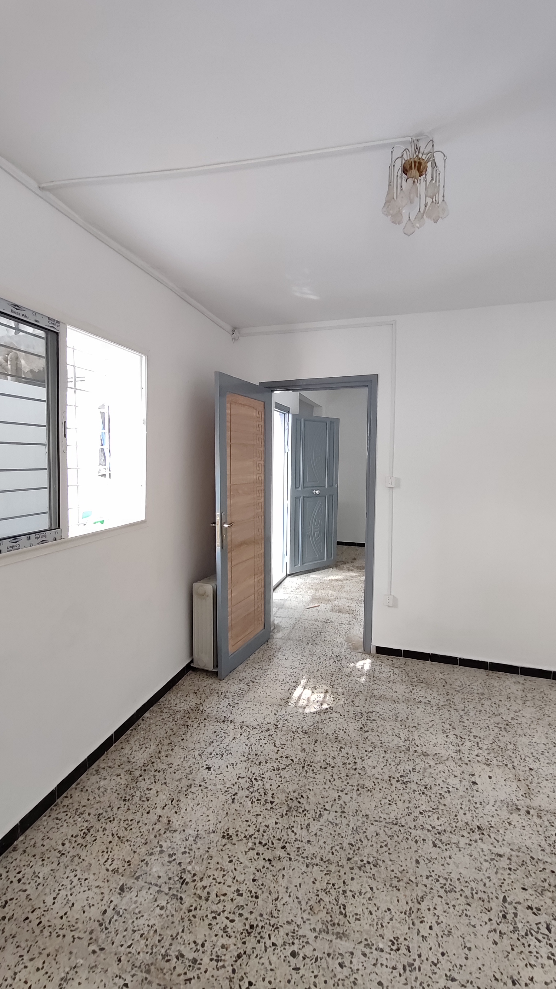 La Marsa El Aouina Location Appart. 1 pice Studio au re de chausse a l'aouina