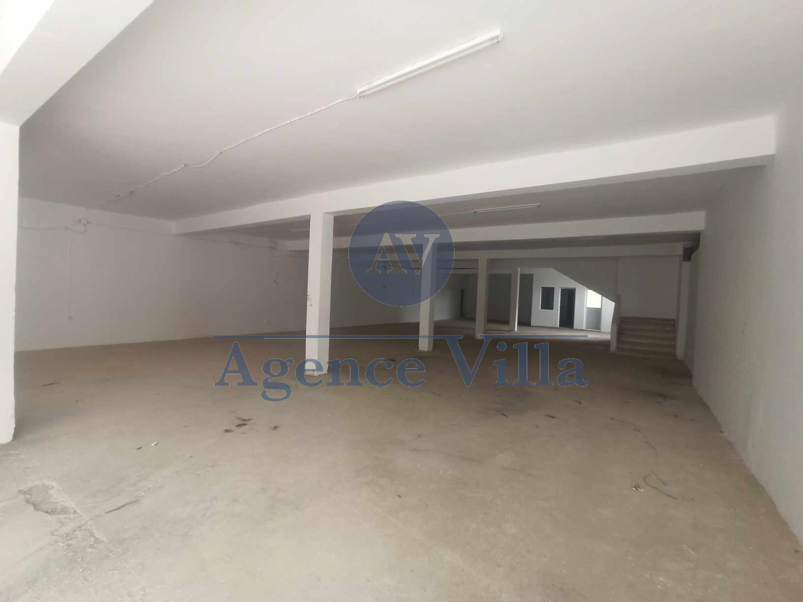 La Marsa Cite Bhar Lazreg Bureaux & Commerces Surfaces Un dpt de 500m  bhar lazrek
