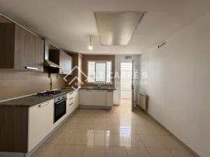 La Marsa Berge Du Lac Location Appart. 1 pice Un appartement s3 de 200m2 au lac 2
