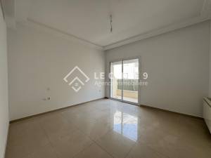 La Marsa Berge Du Lac Location Appart. 1 pice Un appartement s3 de 200m2 au lac 2