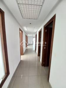 La Marsa Berge Du Lac Location Appart. 1 pice Un bureau h5 de 170m2 au lac 2