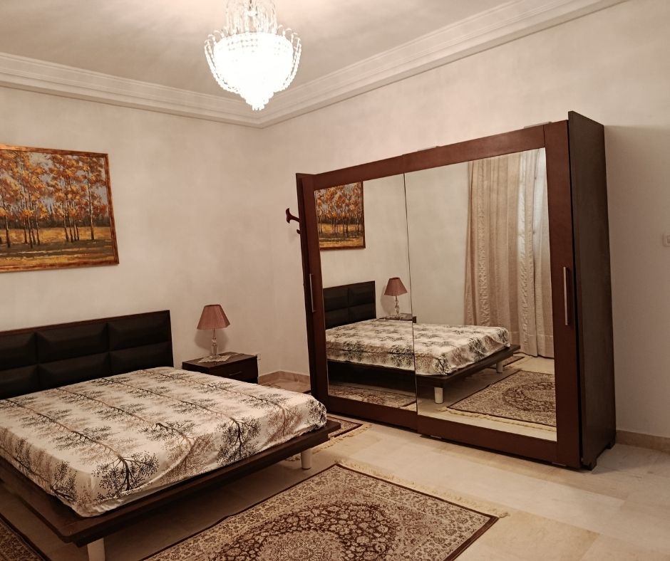 La Marsa Marsa Ennassim Location Appart. 4 pices Une villa meuble avec grand jardin et terrasses