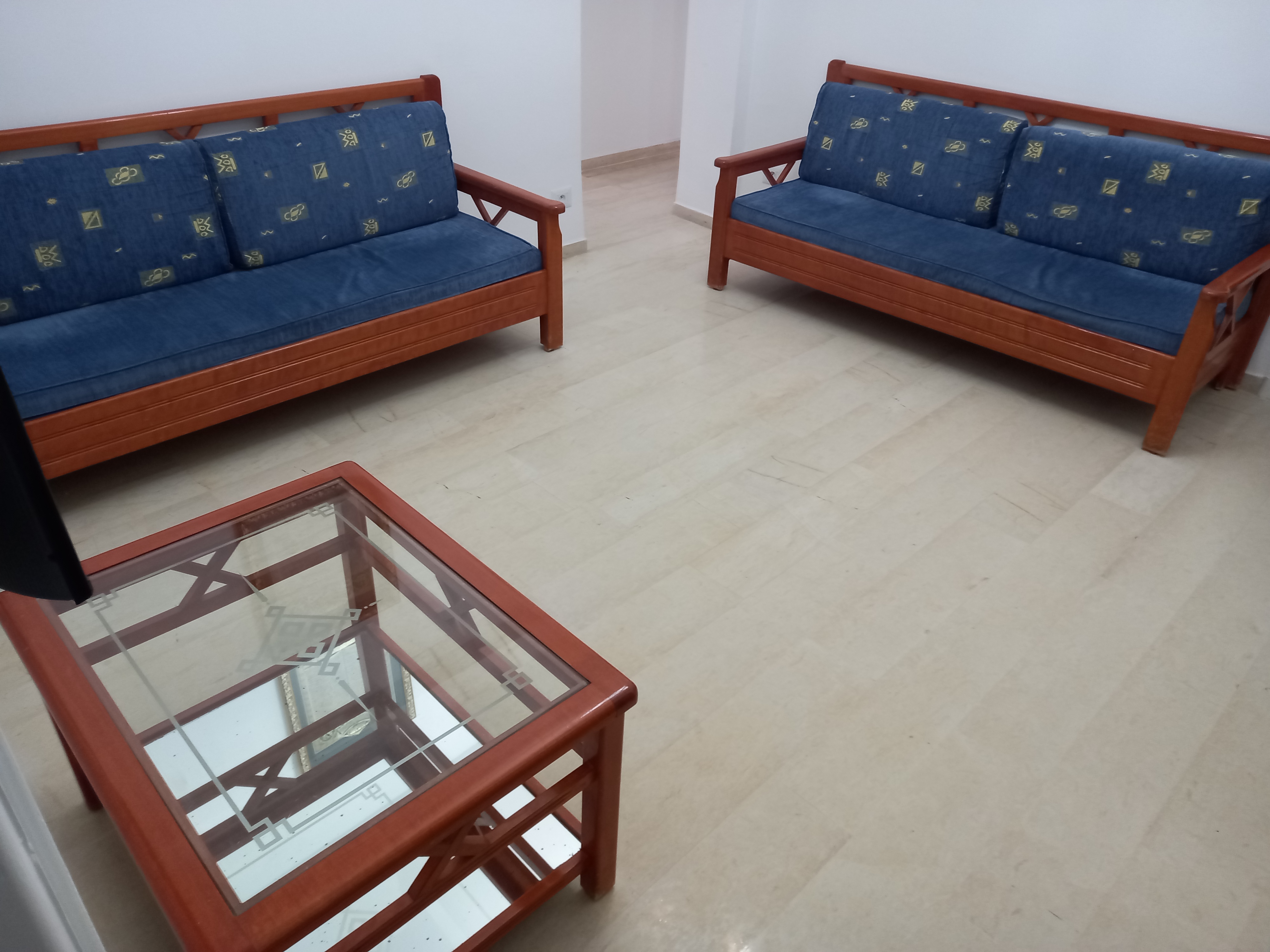 Sousse Ville Sousse Corniche Salon - Salle  manger  Salons Bonne occasion