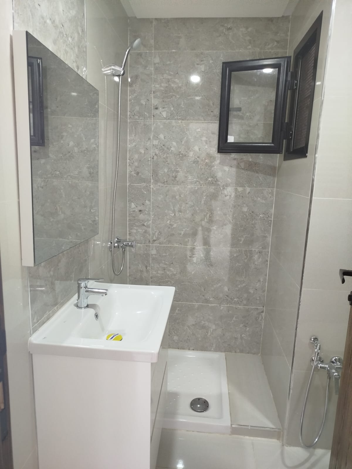 La Marsa El Aouina Location Appart. 1 pice Appartement s1