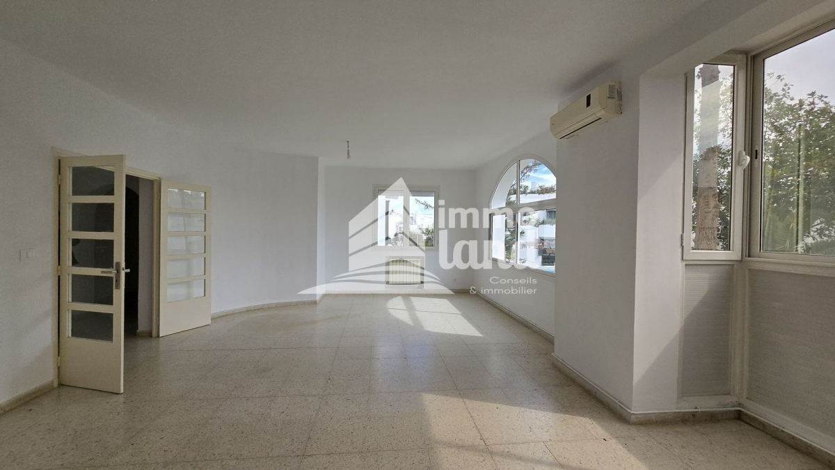 La Marsa Marsa Safsaf Location Duplex Duplex s4 avec terrasse  la marsa plage