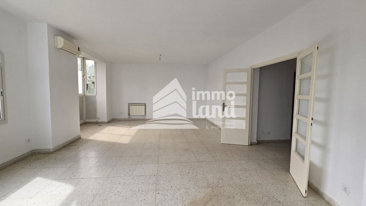 La Marsa Marsa Safsaf Location Duplex Duplex s4 avec terrasse  la marsa plage