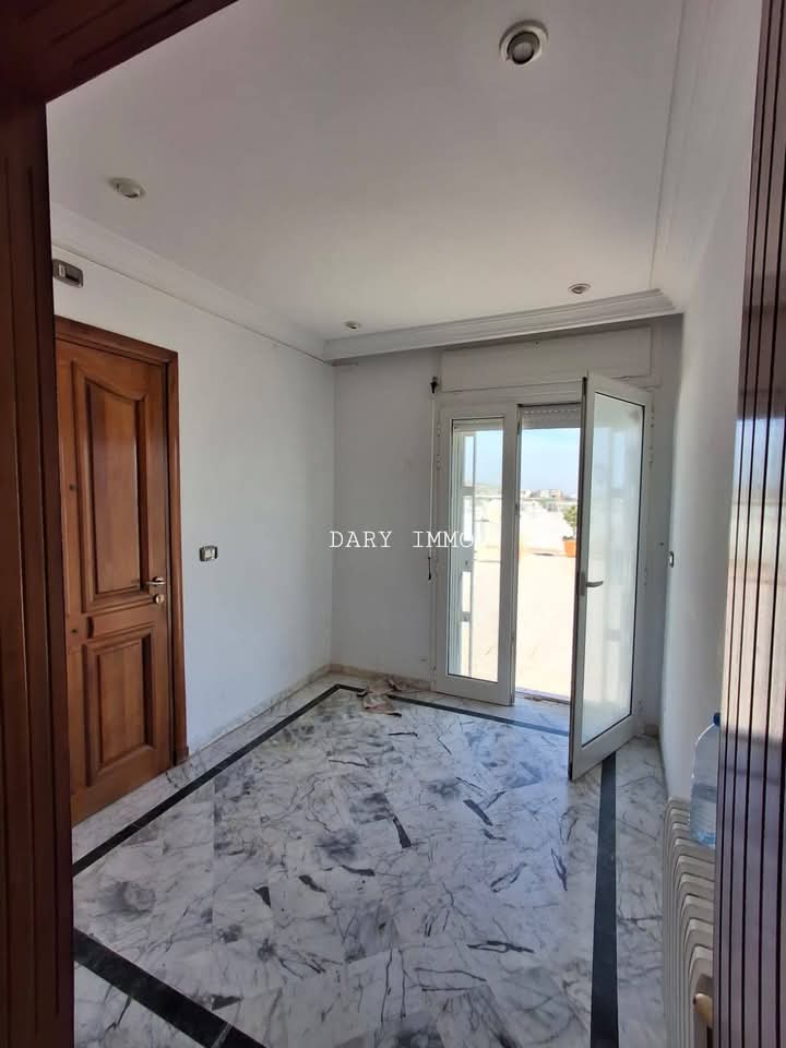 Ariana Ville Cite Ennasr 2 Vente Appart. 5 pices+ Appartement s4  ennasr