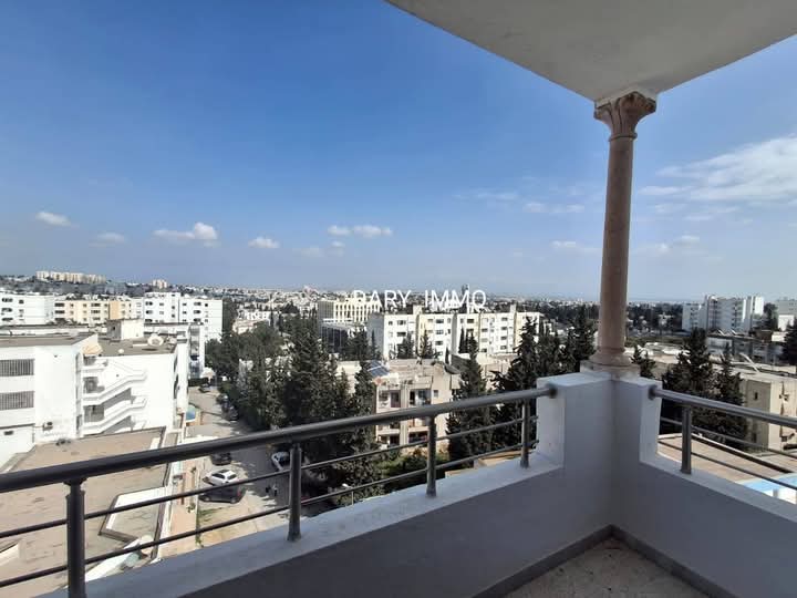 El Menzah El Manar 1 Location Appart. 4 pices Appartement spacieux s3  el manar 1