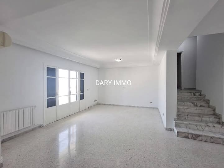 El Menzah El Manar 1 Location Appart. 4 pices Appartement spacieux s3  el manar 1