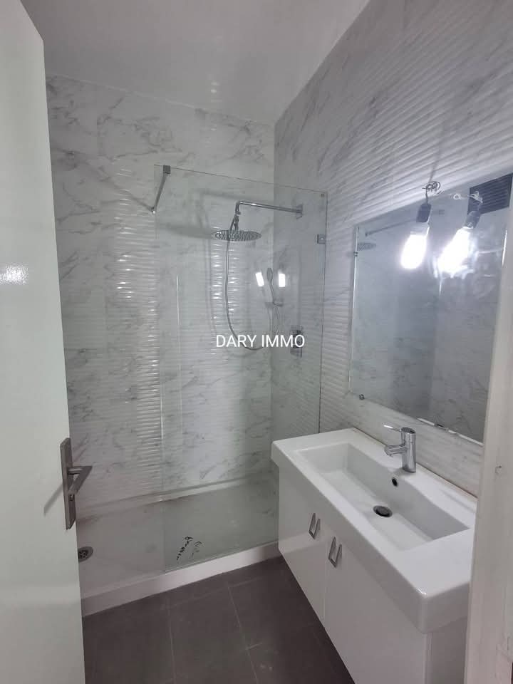 El Menzah El Manar 1 Location Appart. 4 pices Appartement spacieux s3  el manar 1