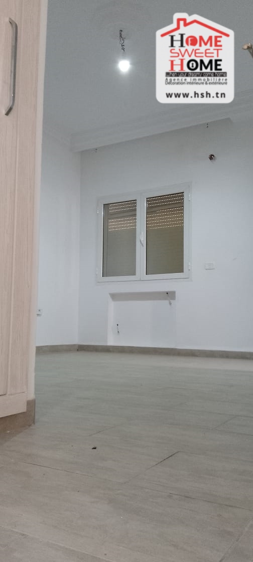 La Marsa Marsa Safsaf Location Appart. 2 pices Etage de villa jemni  cit el hokem