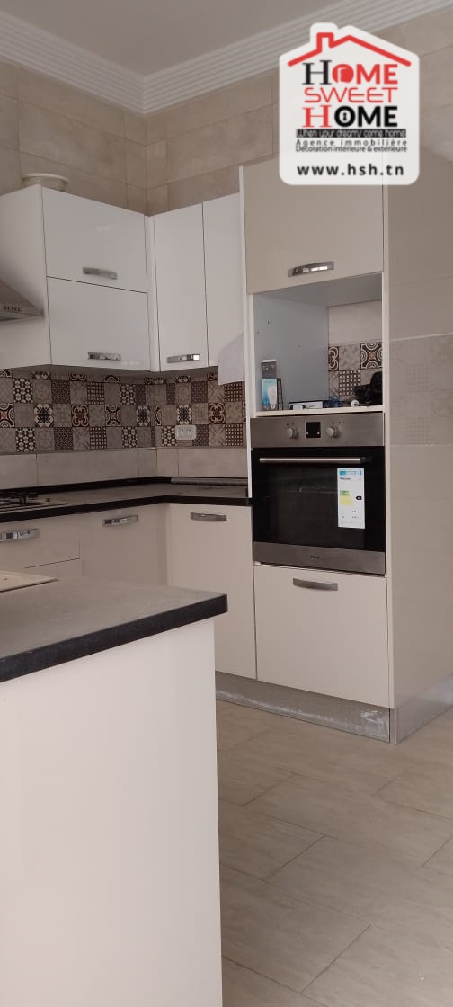 La Marsa Marsa Safsaf Location Appart. 2 pices Etage de villa jemni  cit el hokem