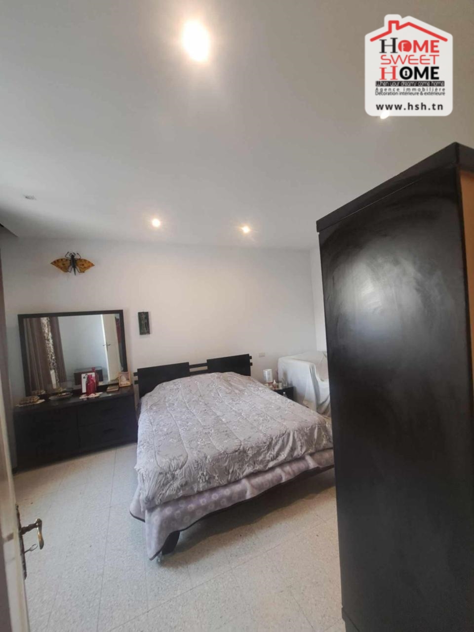La Marsa Marsa Ennassim Location Appart. 5 pices+ Etage s4 virelia meubl  la marsa nassim