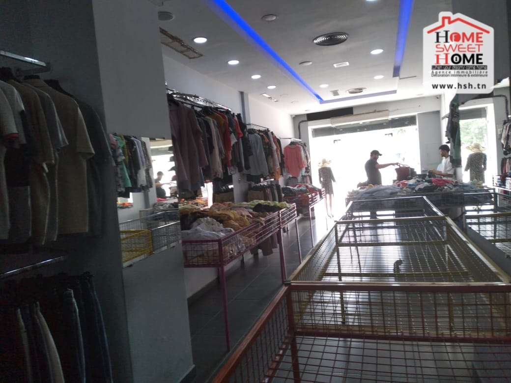 Bab Bhar Bab Bhar Bureaux & Commerces Surfaces Local daly  el passage