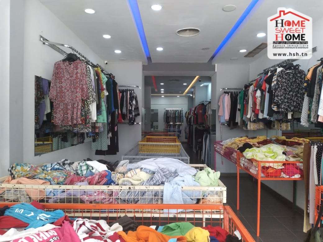 Bab Bhar Bab Bhar Bureaux & Commerces Surfaces Local daly  el passage