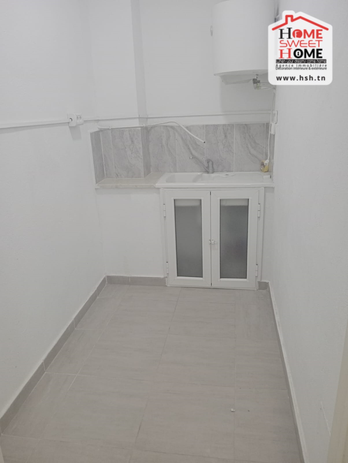 Ariana Ville Ariana Bureaux & Commerces Bureau Bureau h2 zoya  cit el ghazela