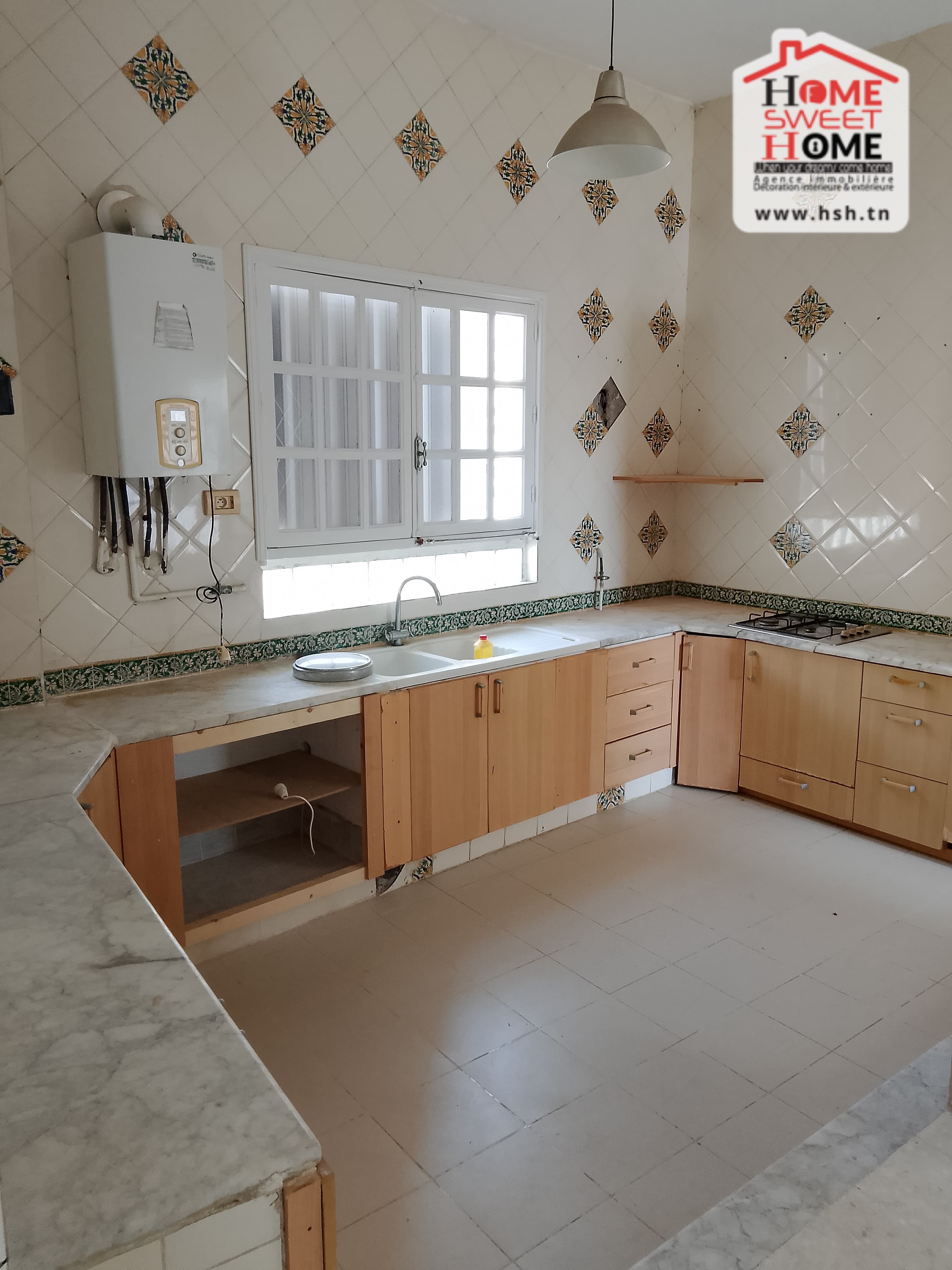 La Goulette Kheireddine Location Appart. 4 pices Etage de villa s3 fiora  kheireddine