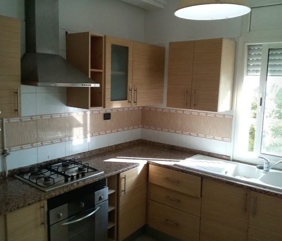 Ain Zaghouan Ain Zaghouan Location Appart. 3 pices S2 cote carrefour la marsa