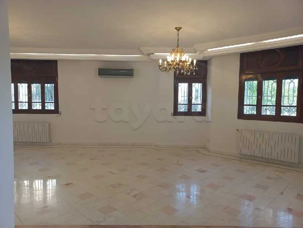 El Menzah El Menzah 4 Location Maisons Villa avec jardin  menzah 4