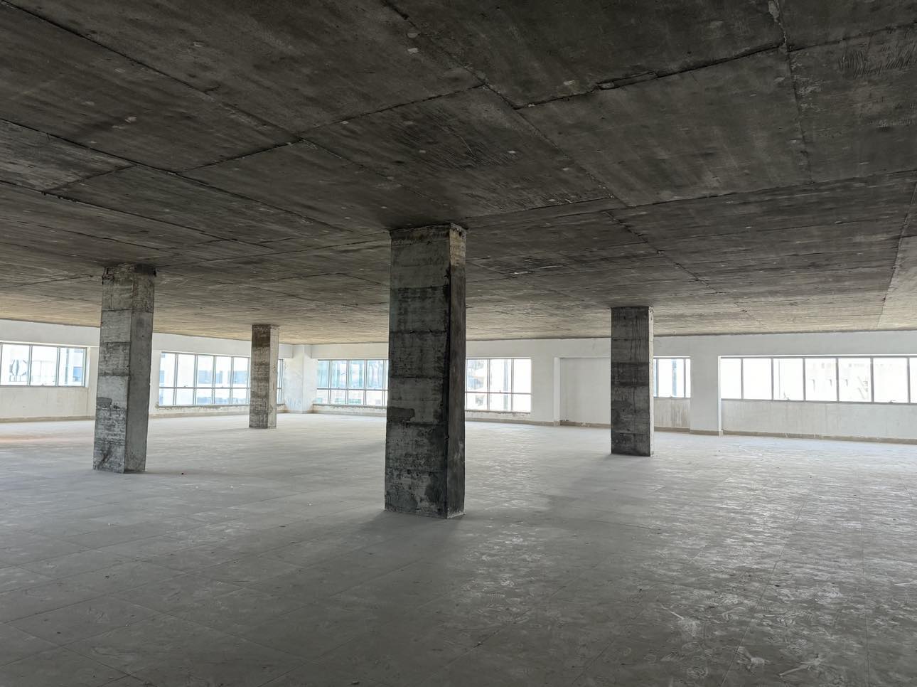 El Kram Le Kram Bureaux & Commerces Bureau Super bureau 1700 m2 en open space au lac 3 kram