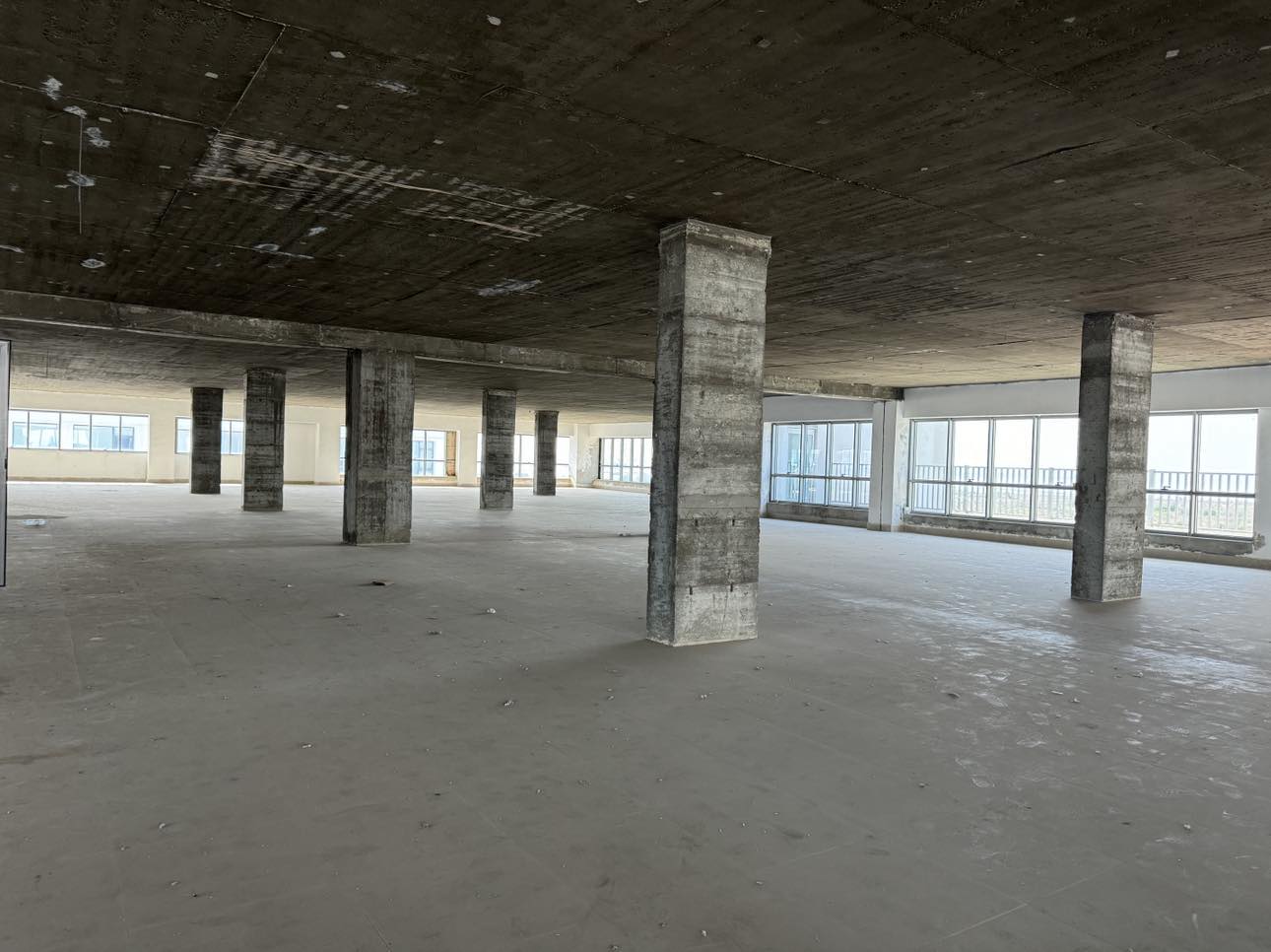 El Kram Le Kram Bureaux & Commerces Bureau Super bureau 1700 m2 en open space au lac 3 kram