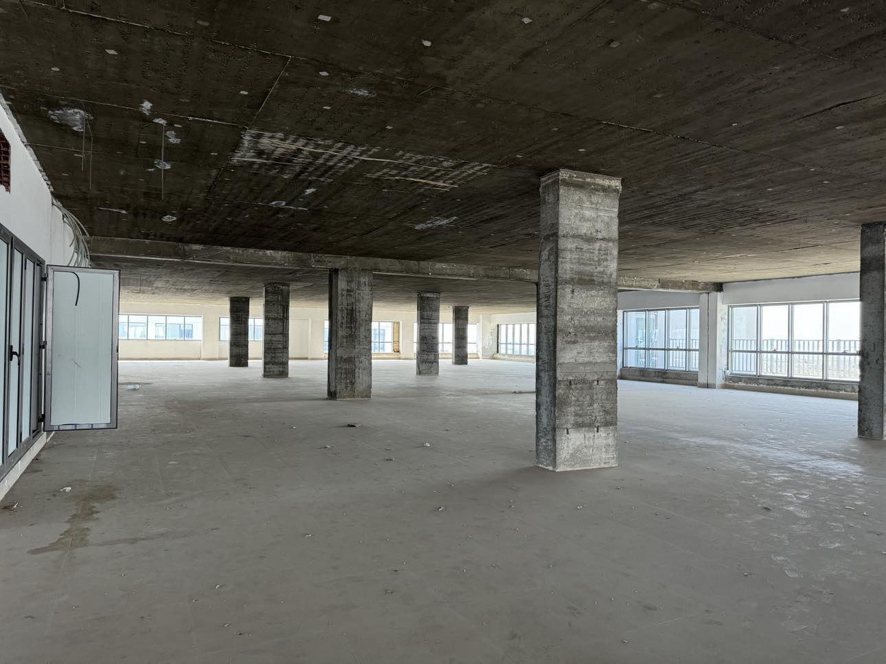 El Kram Le Kram Bureaux & Commerces Bureau Super bureau 1700 m2 en open space au lac 3 kram