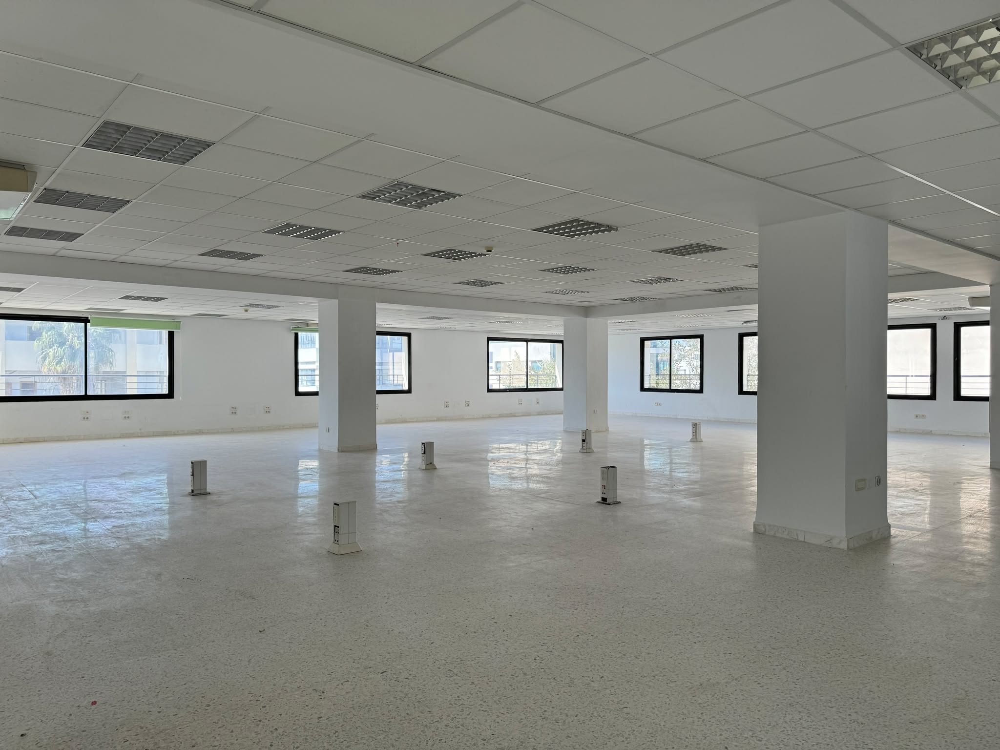 El Kram Le Kram Bureaux & Commerces Bureau Immeuble bureautique 1800m2 bon standing au lac3