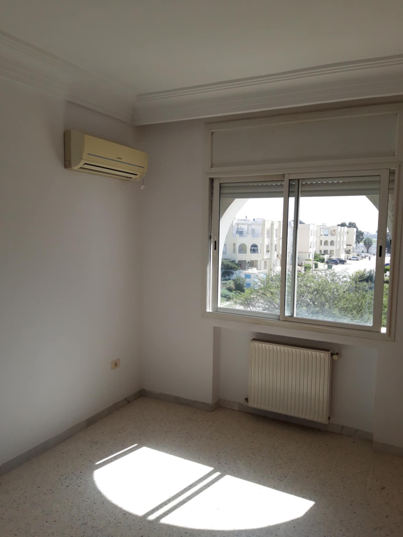 La Soukra Cite El Boustene 2 Location Appart. 3 pices Appartement s2