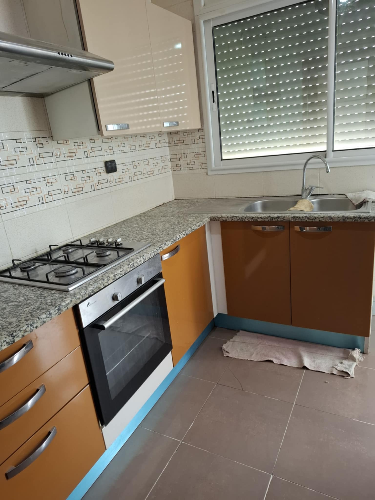 La Soukra La Soukra Vente Appart. 3 pices La soukra appartement splus2