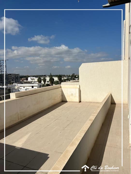 La Marsa El Aouina Vente Appart. 1 pice Appartement s1 avec terrasse prs clinique soukra