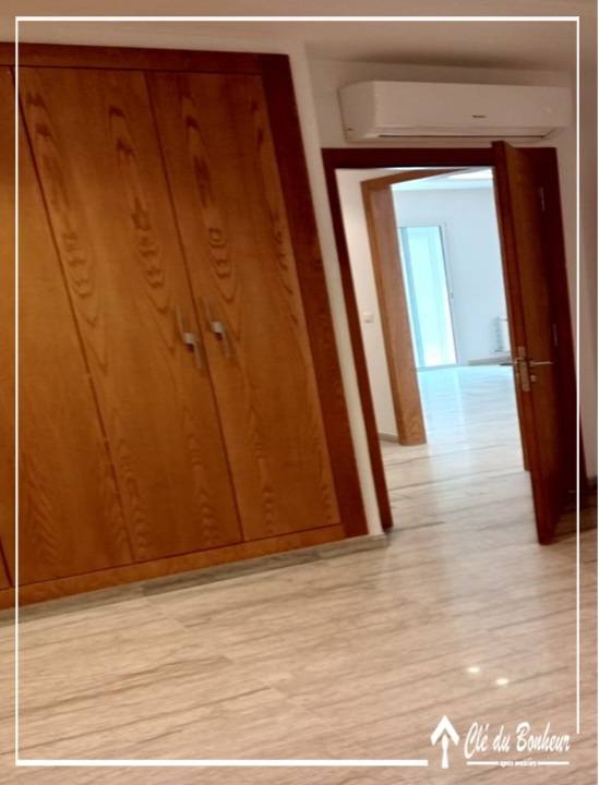 La Marsa El Aouina Vente Appart. 2 pices Appartement s2 avec jardin  l'aouina