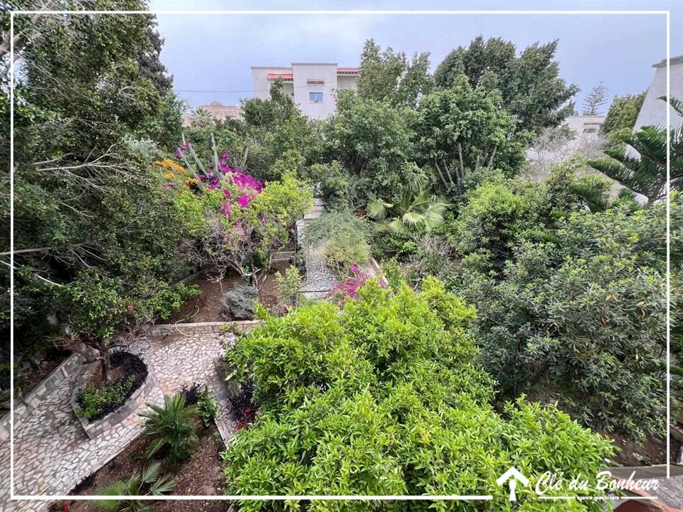 El Omrane Cite Militaire Vente Maisons Villa avec grand jardin  france ville