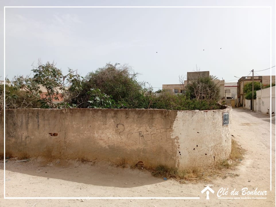 La Soukra Sidi Soufiene Terrain Terrain nu Terrain constructible qui fait le coin
