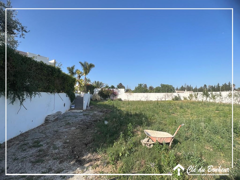 La Soukra Chotrana 2 Terrain Terrain nu Terrain dans un quartier rsidentiel  chotrana 2