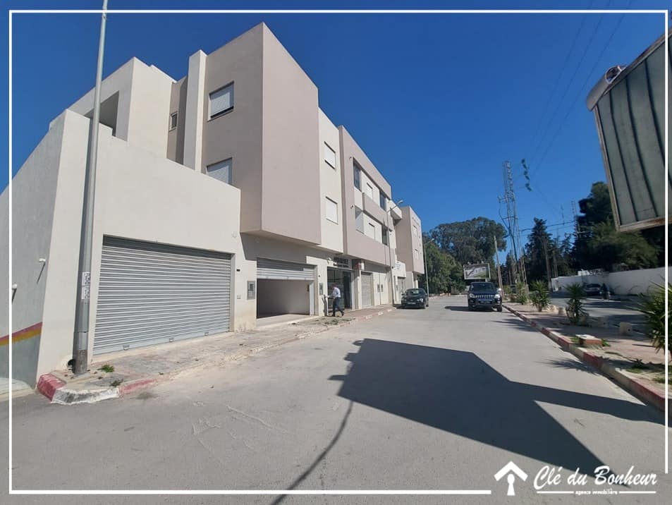 La Soukra Chotrana 2 Bureaux & Commerces Surfaces Local commercial neuf