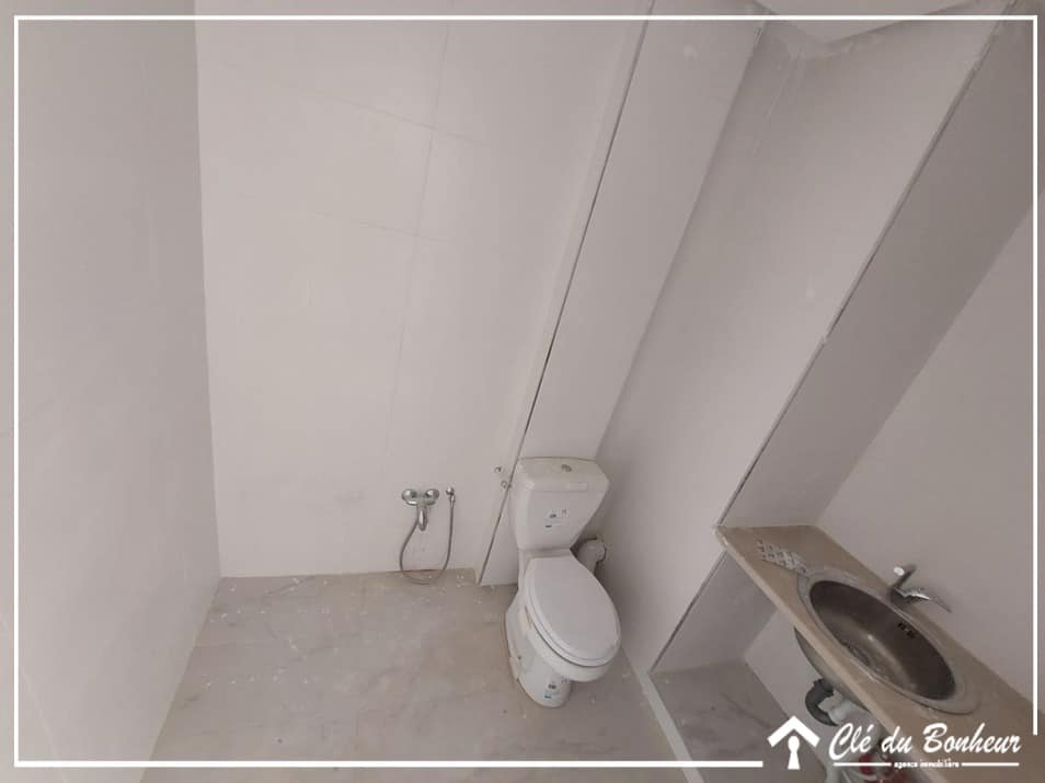 La Soukra Chotrana 2 Bureaux & Commerces Surfaces Local commercial neuf