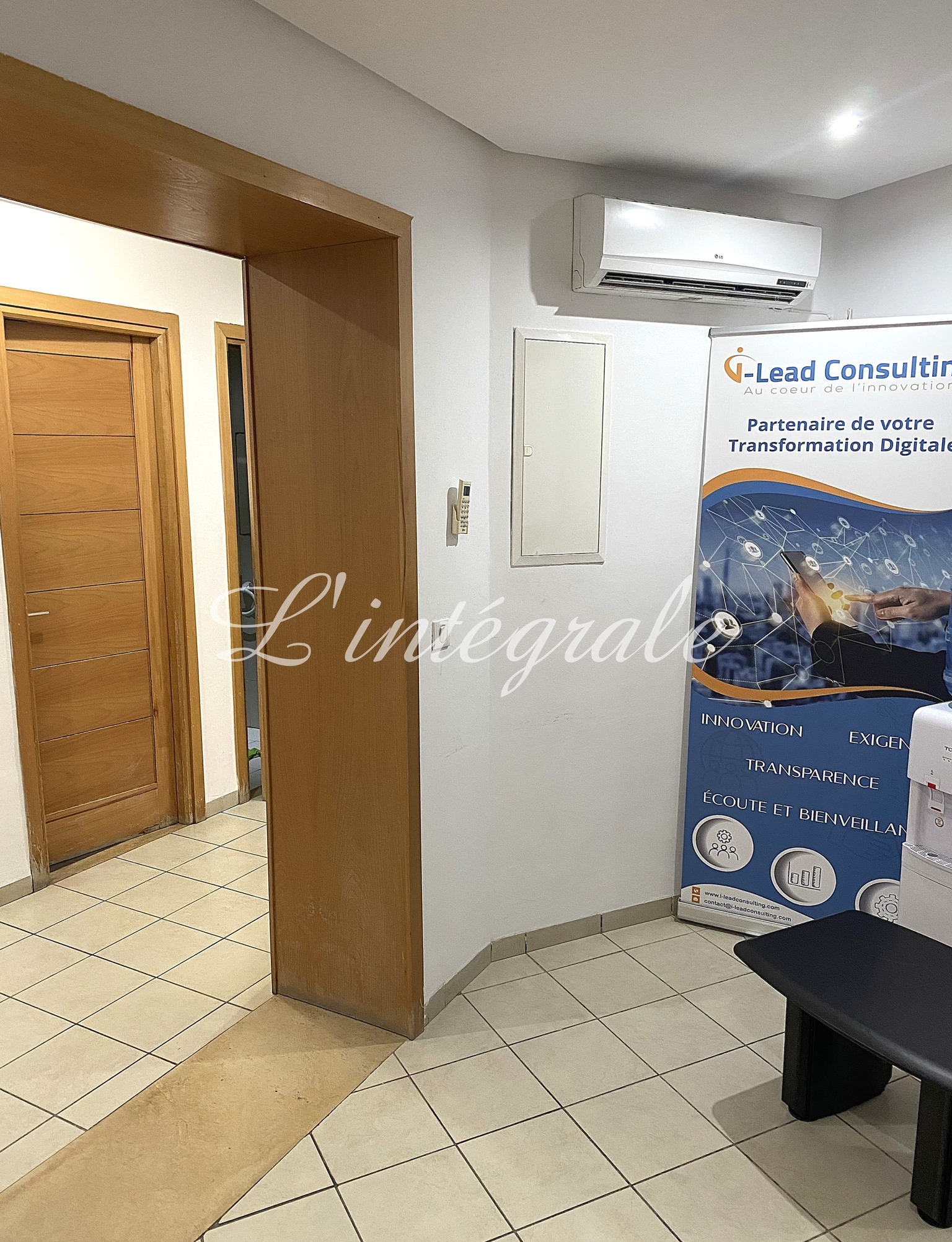 Cite El Khadra Zone urbaine nord Bureaux & Commerces Bureau Bureau h4 haut standing
