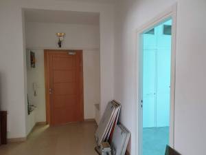 Fouchana Zone Industrielle El Meghira Location Appart. 1 pice A  un bureau 5 pices fouchena ref460a
